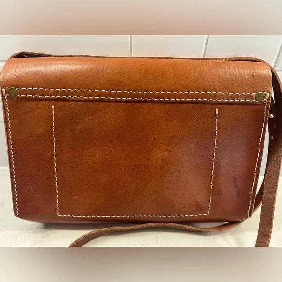 Madewell Leather Crossbody Bag in Cognac Brown - Picture 4 of 8